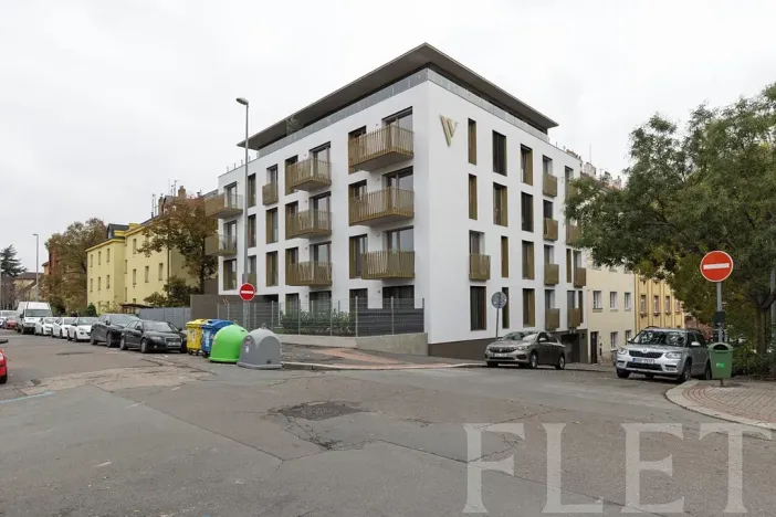 Pronájem bytu 2+kk, Praha - Žižkov, V domově, 48 m2