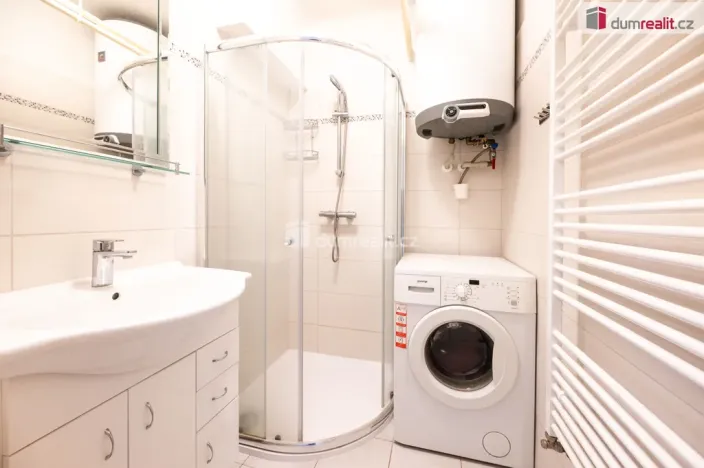 Prodej bytu 1+1, Osek, 42 m2