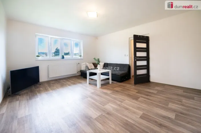 Prodej bytu 1+1, Osek, 42 m2