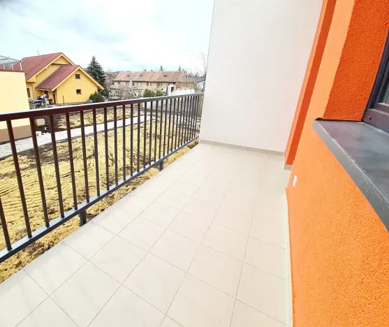 Pronájem bytu 2+kk, Praha - Dolní Chabry, Do rybníčků, 62 m2