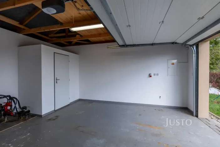 Prodej garáže, Těmice, 38 m2