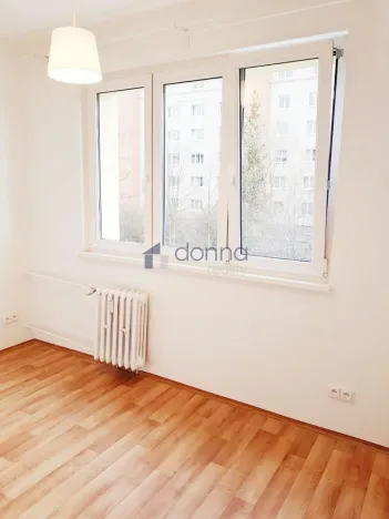 Pronájem bytu 3+kk, Praha, Oravská, 54 m2