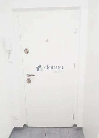 Pronájem bytu 3+kk, Praha, Oravská, 54 m2