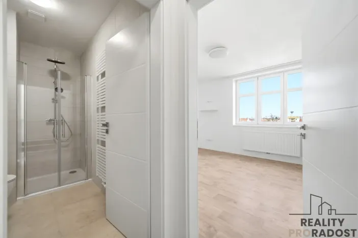 Pronájem bytu 1+kk, Pardubice - Zelené Předměstí, Teplého, 24 m2