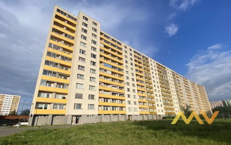 Pronájem bytu 1+kk, Hradec Králové - Třebeš, třída Edvarda Beneše, 30 m2