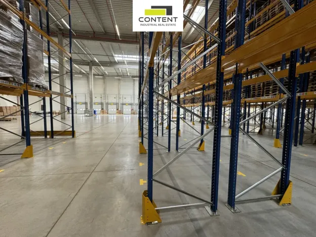 Pronájem skladu, Brno - Tuřany, Letiště Brno-Tuřany, 8000 m2