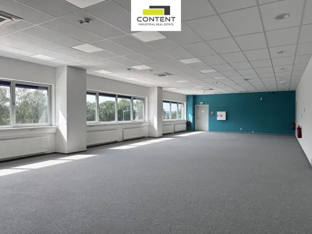 Pronájem skladu, Brno - Tuřany, Letiště Brno-Tuřany, 8000 m2