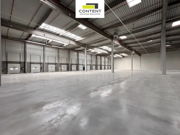 Pronájem skladu, Brno - Tuřany, Letiště Brno-Tuřany, 8000 m2