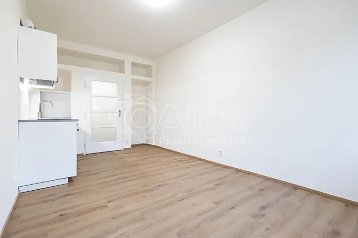 Pronájem bytu 1+kk, Praha - Nusle, V Horkách, 22 m2