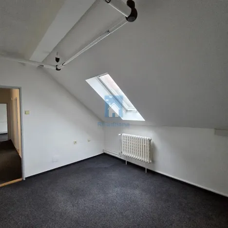 Pronájem bytu 4+1, Plzeň, Hálkova, 104 m2