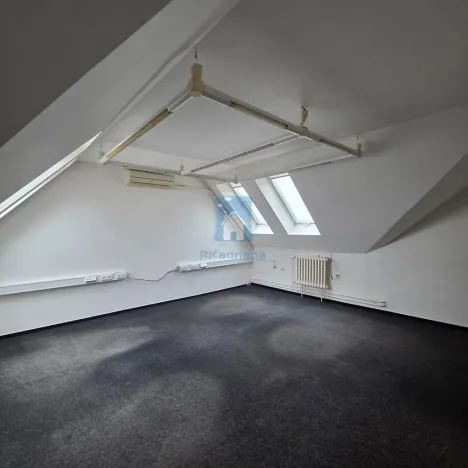Pronájem kanceláře, Plzeň, Hálkova, 104 m2