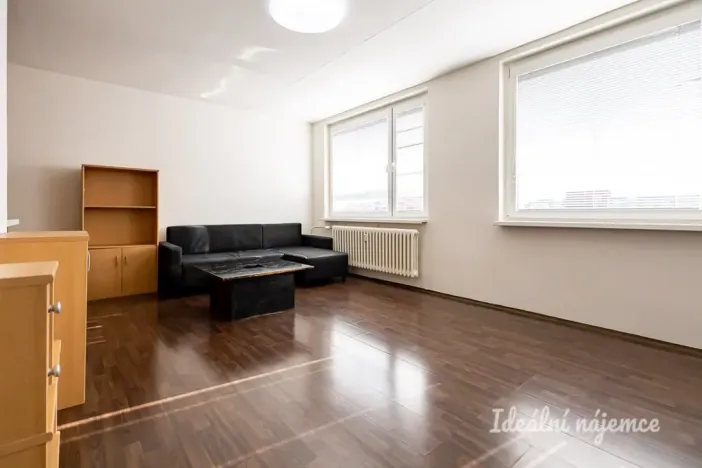 Pronájem bytu 1+kk, Praha - Střížkov, Roudnická, 33 m2
