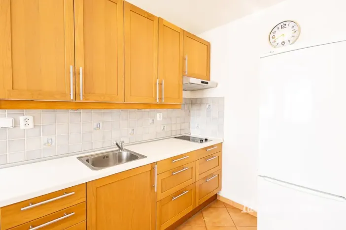 Pronájem bytu 1+kk, Praha - Střížkov, Roudnická, 33 m2