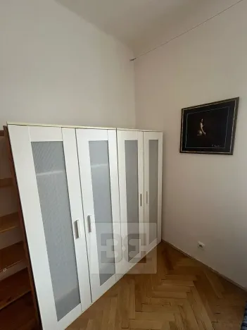 Pronájem bytu 1+kk, Praha - Nusle, U křížku, 28 m2