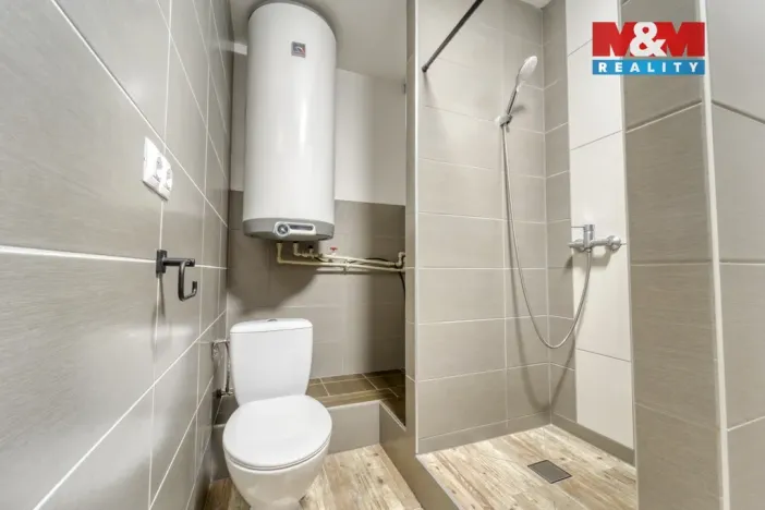 Pronájem bytu 4+1, Lesná, 65 m2