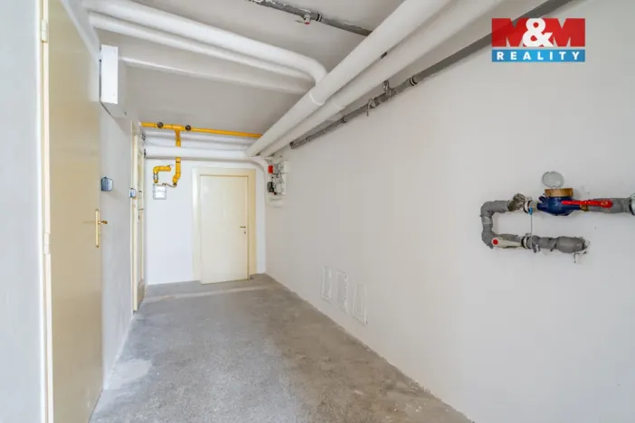 Prodej rodinného domu, Praha - Vokovice, Na lužci, 300 m2