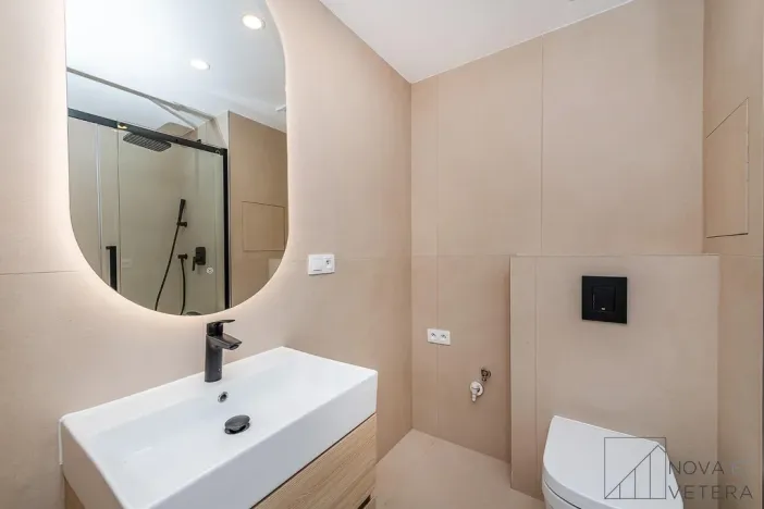 Prodej bytu 2+kk, Praha - Holešovice, U městských domů, 50 m2