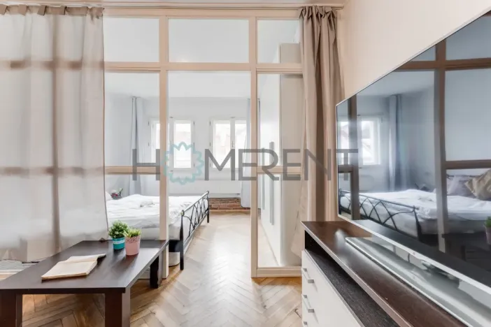 Pronájem bytu 1+1, Praha - Smíchov, Plzeňská, 45 m2