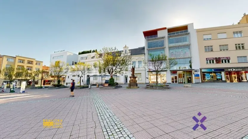 Pronájem obchodního prostoru, Zlín, náměstí Míru, 55 m2