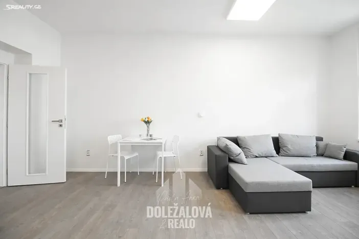 Pronájem bytu 2+kk, Jihlava, Jiřího z Poděbrad, 50 m2