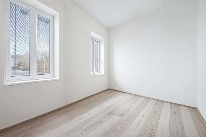 Prodej bytu 2+kk, Brno - Jehnice, náměstí 3. května, 80 m2