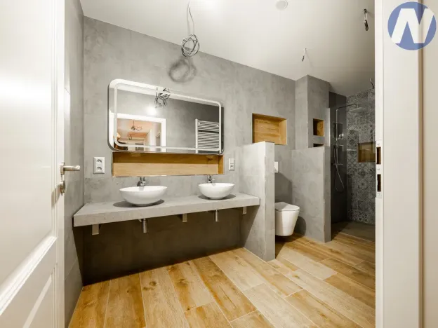 Prodej rodinného domu, Kratušín, 440 m2