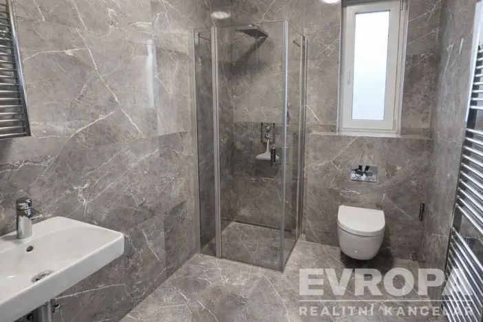 Prodej rodinného domu, Červené Pečky, 229 m2