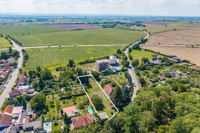 Prodej pozemku pro bydlení, Holice, Pod Parkem, 1775 m2