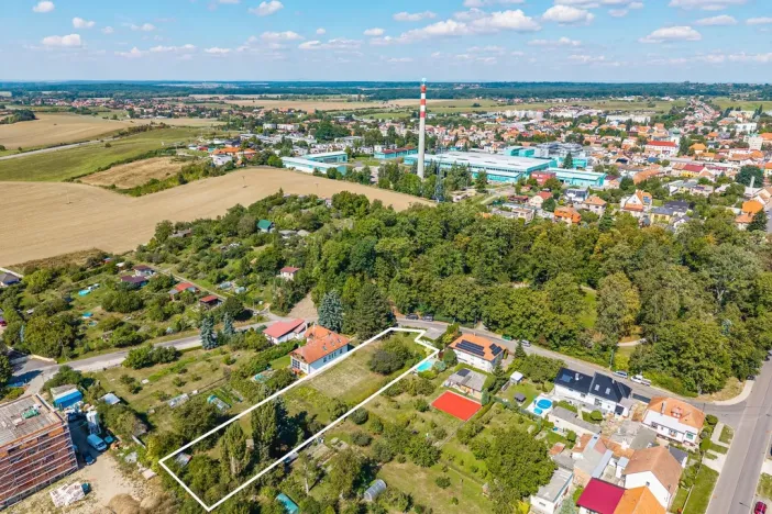 Prodej pozemku pro bydlení, Holice, Pod Parkem, 1775 m2