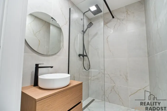 Prodej bytu 2+kk, Ostrava, Průběžná, 45 m2