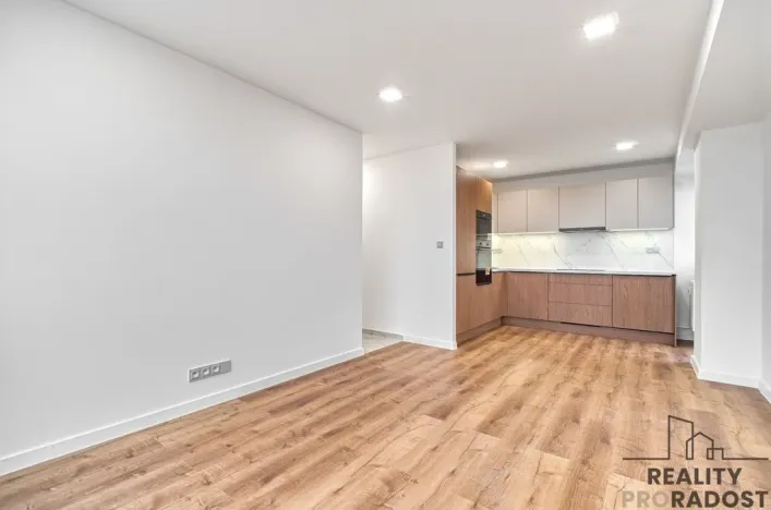 Prodej bytu 2+kk, Ostrava, Průběžná, 45 m2