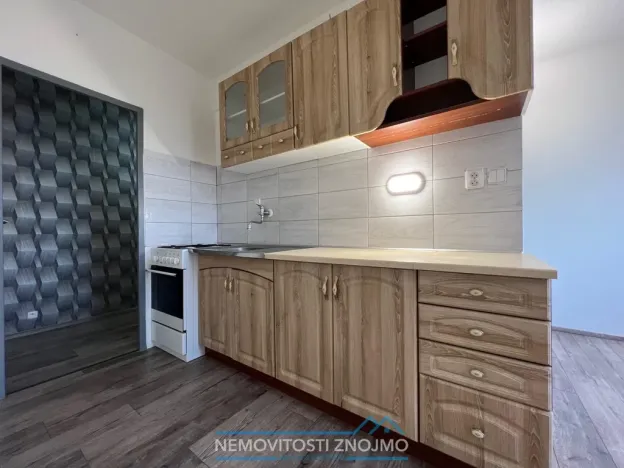 Prodej bytu 2+1, Znojmo, Pražská, 63 m2