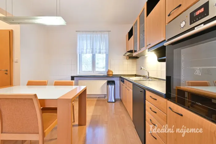 Pronájem bytu 3+kk, Brno, Soběšická, 80 m2