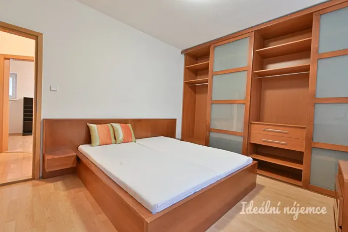 Pronájem bytu 3+kk, Brno, Soběšická, 80 m2