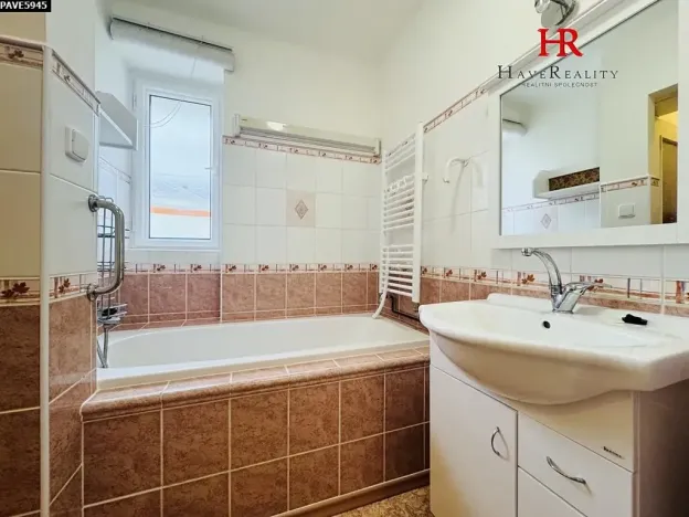 Pronájem bytu 2+1, Benešov, Jiráskova, 52 m2