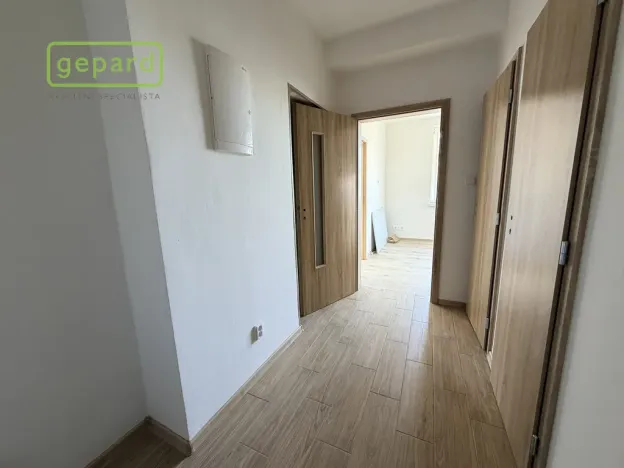 Pronájem bytu 1+1, Karlovy Vary, Moskevská, 49 m2