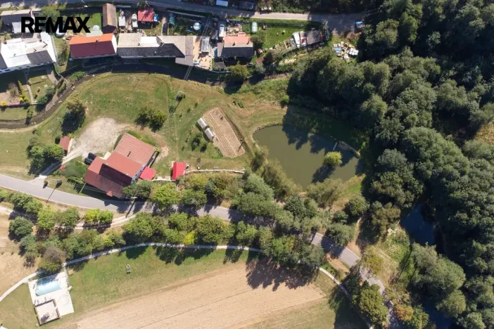 Prodej rodinného domu, Kundratice, 770 m2