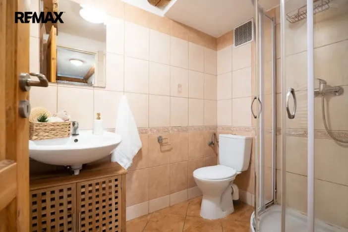 Prodej rodinného domu, Kundratice, 770 m2