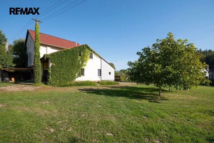 Prodej rodinného domu, Kundratice, 770 m2