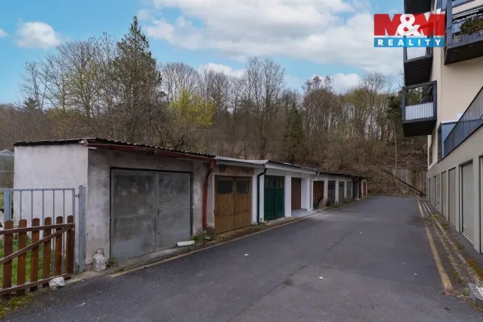 Prodej garáže, Karlovy Vary, 17 m2