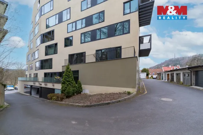 Prodej garáže, Karlovy Vary, 17 m2