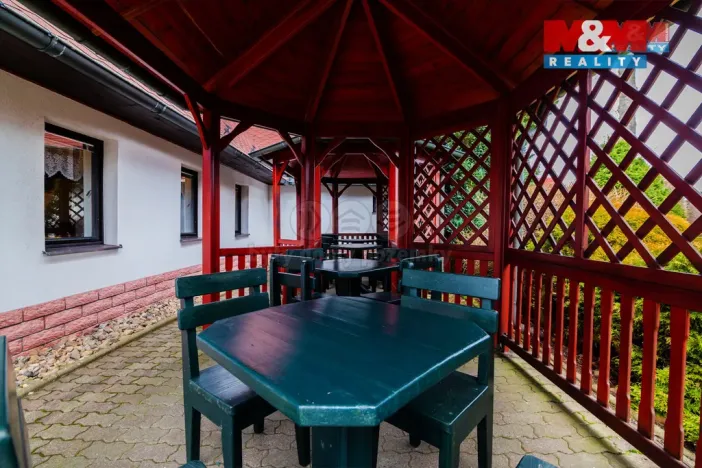 Prodej restaurace, Tisá, 210 m2