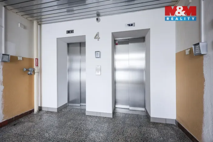 Pronájem bytu 1+1, Olomouc - Neředín, Politických vězňů, 38 m2