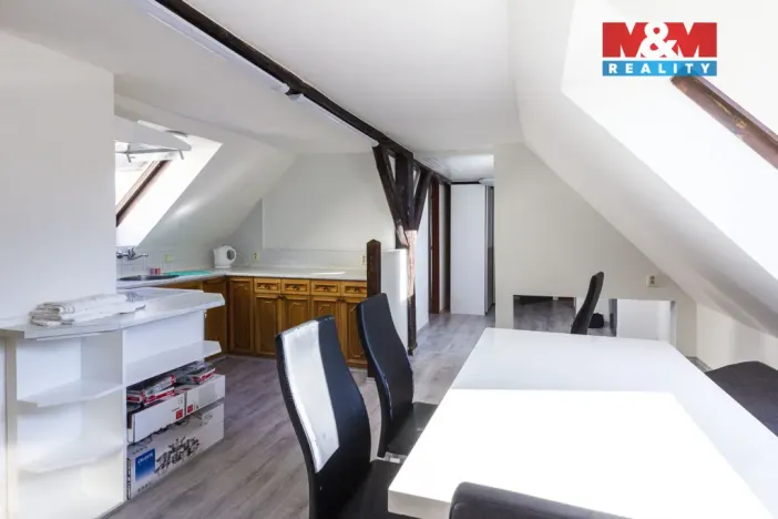 Prodej rodinného domu, Plzeň - Doudlevce, Zborovská, 155 m2