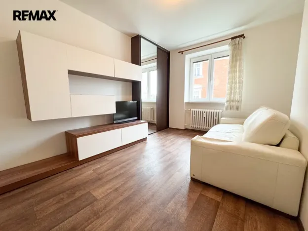 Prodej bytu 3+1, Hodonín, Masarykovo nám., 83 m2