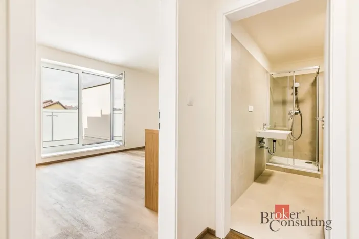 Pronájem bytu 1+kk, Brno - Kníničky, Ondrova, 32 m2