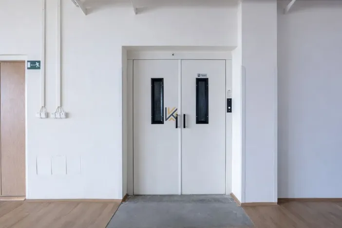 Pronájem obchodního prostoru, Průhonice, Uhříněveská, 3300 m2