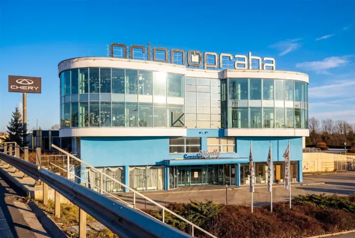 Pronájem obchodního prostoru, Průhonice, Uhříněveská, 3300 m2