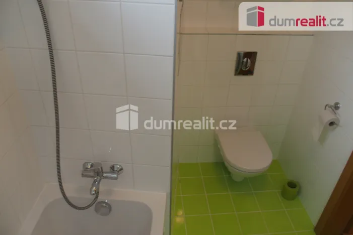 Pronájem bytu 2+kk, Praha - Prosek, Nad Krocínkou, 63 m2