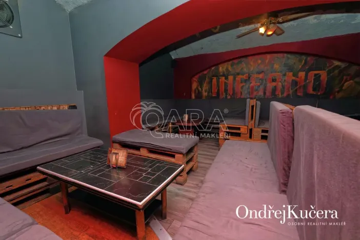 Prodej činžovního domu, Kladno, Osvoboz. pol. vězňů, 1000 m2